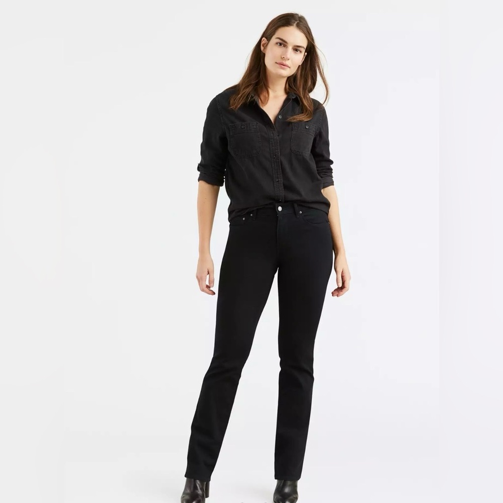 Levi's Women's 505 Straight Leg Black Jeans 8M